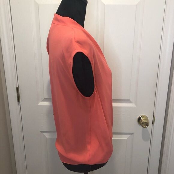 Mossimo sleeveless blouse with tank size small - Picture 7 of 9